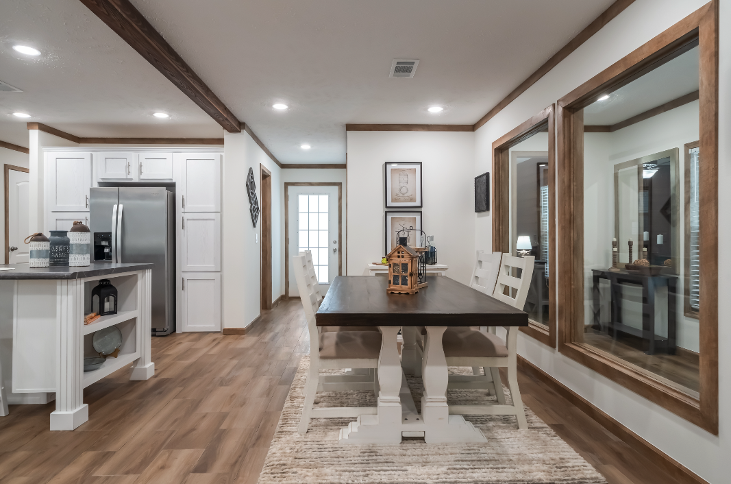 Md-61-32 interior home features