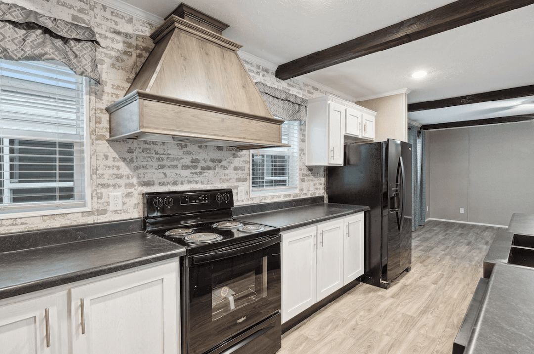 Md-116 kitchen and hero home features