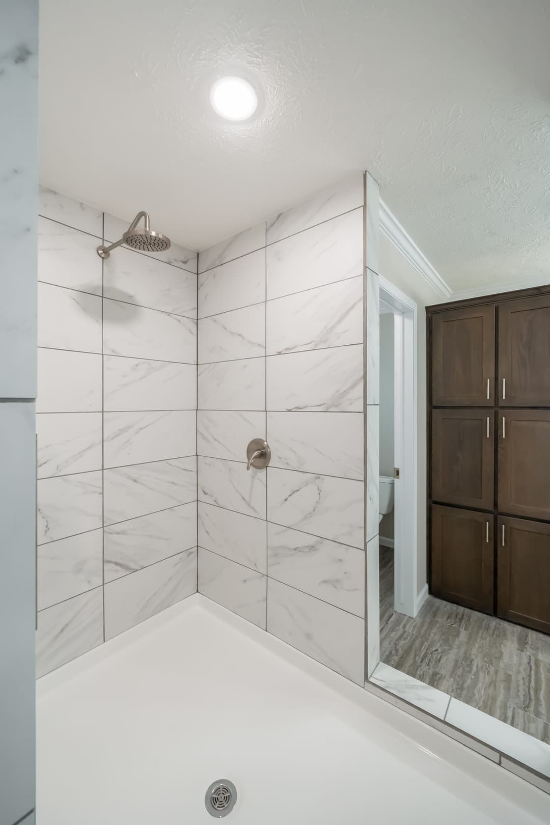 Md-54-32 bathroom home features