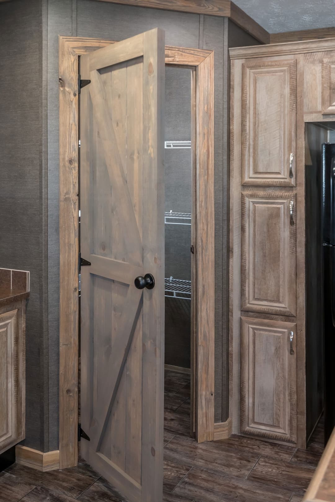 Md-26 interior home features