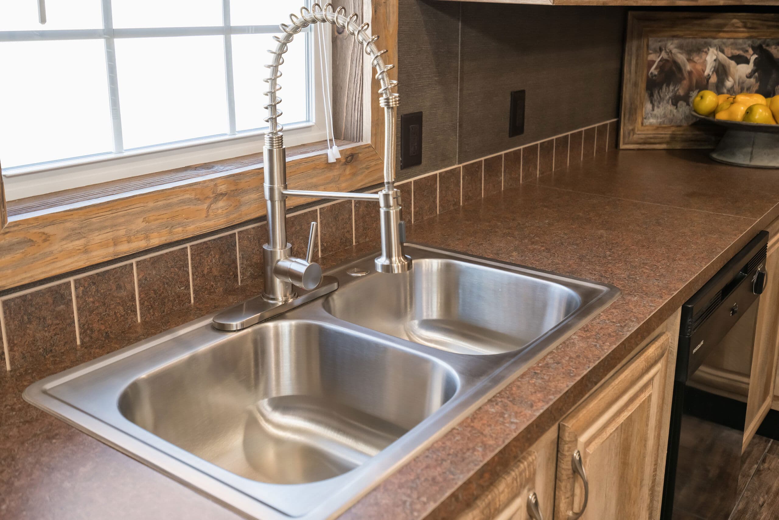 Md-26-32 kitchen home features
