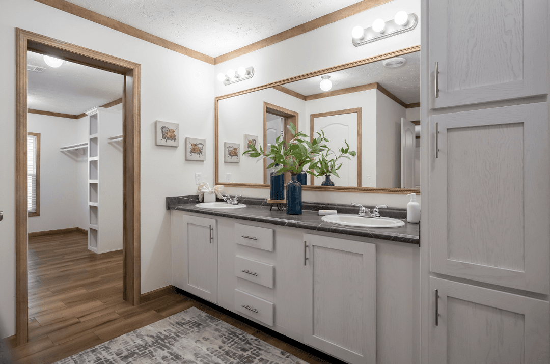 Md-61-32 bathroom home features