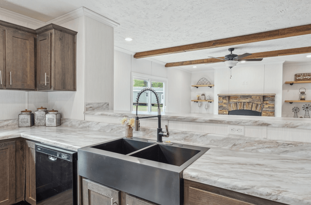 Md-62-32 kitchen home features