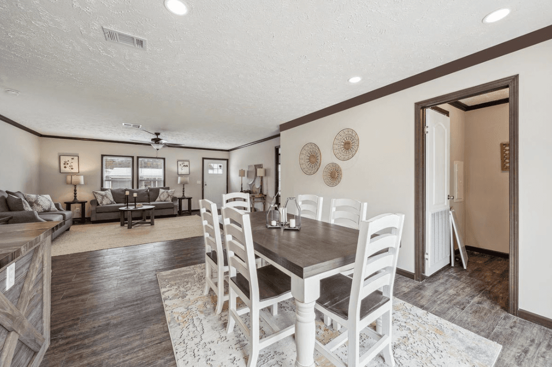 Md-32-76 interior home features