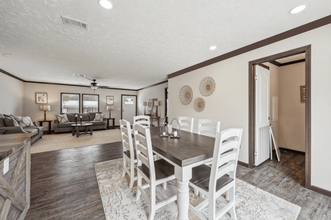 Md-32-76 interior home features