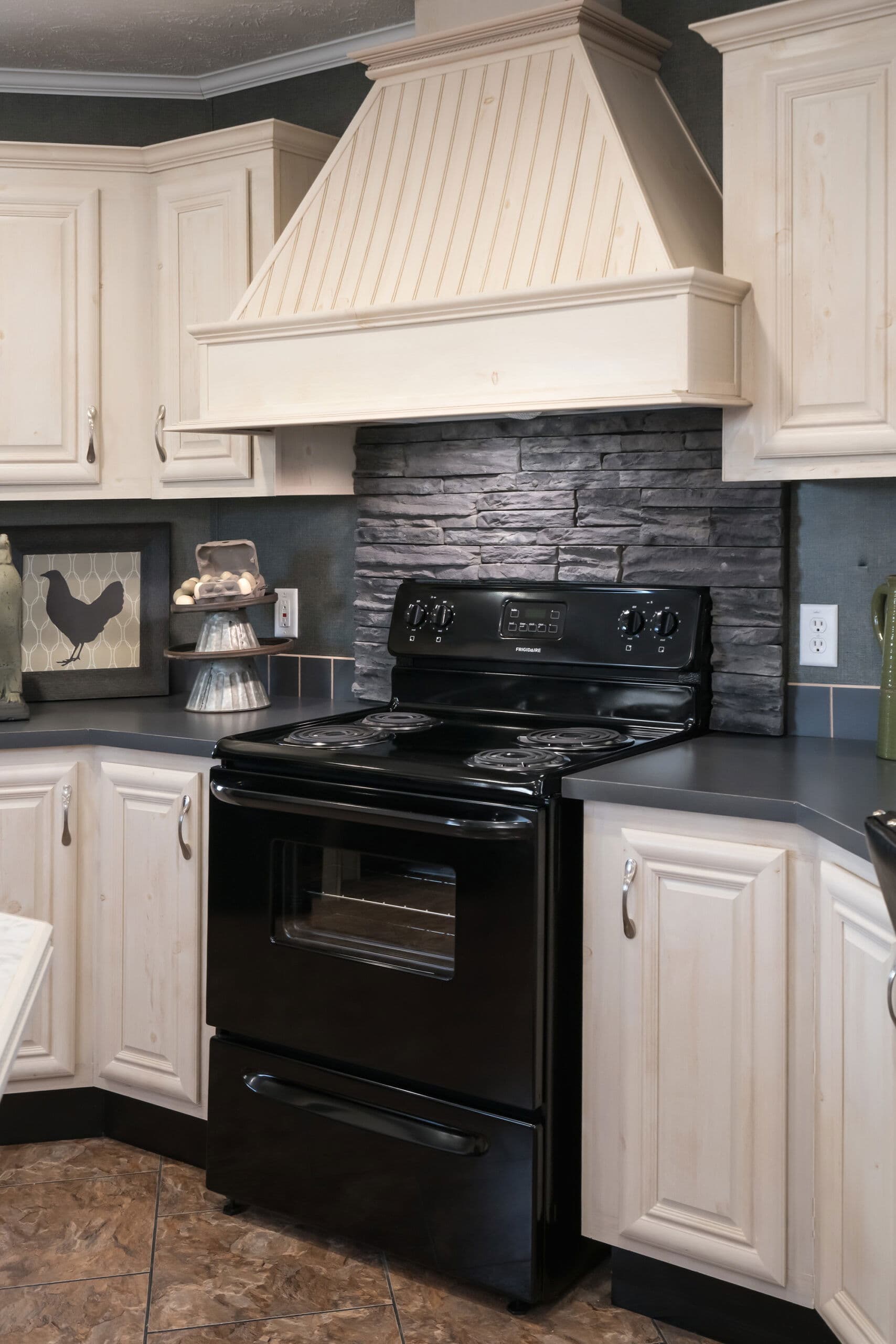 Md-109 kitchen home features