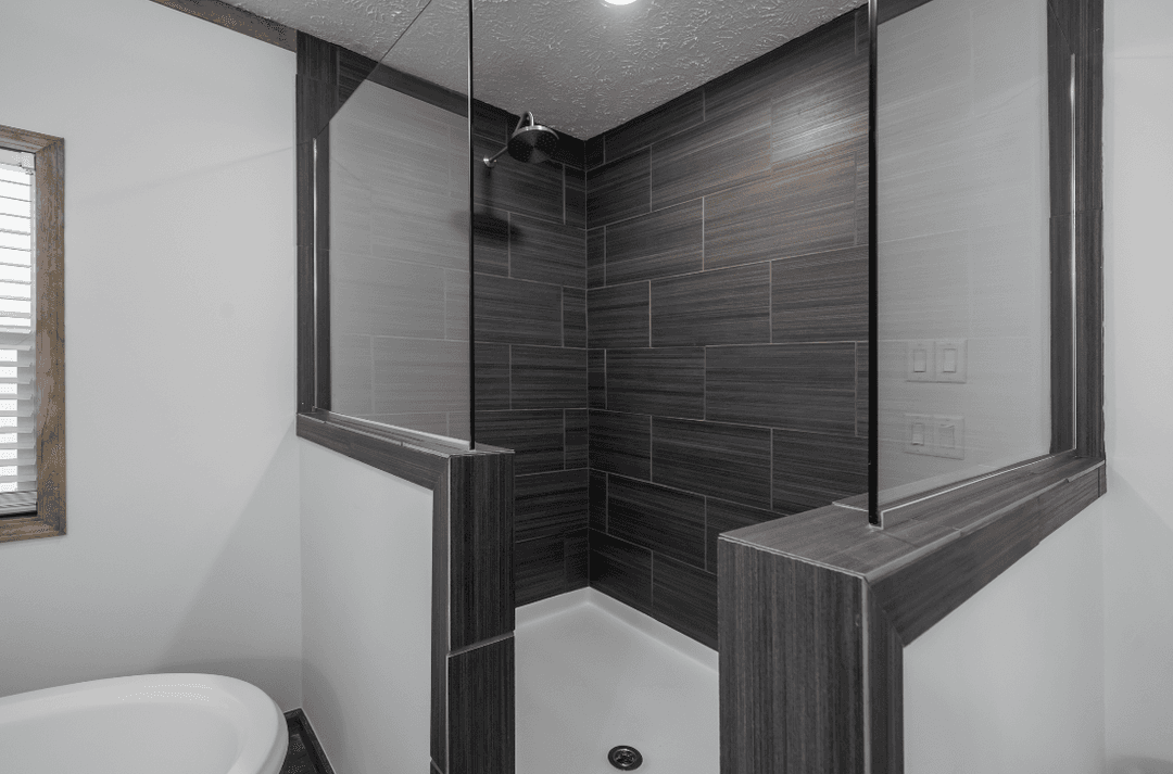 Md-61-32 bathroom home features