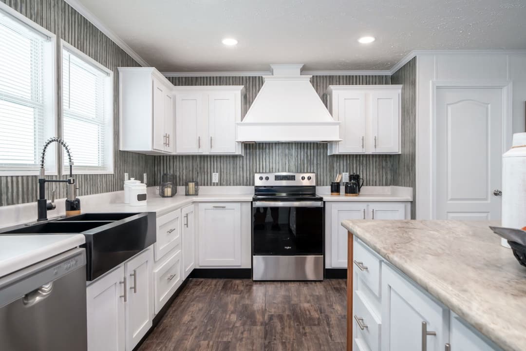 Md-53-32 kitchen home features