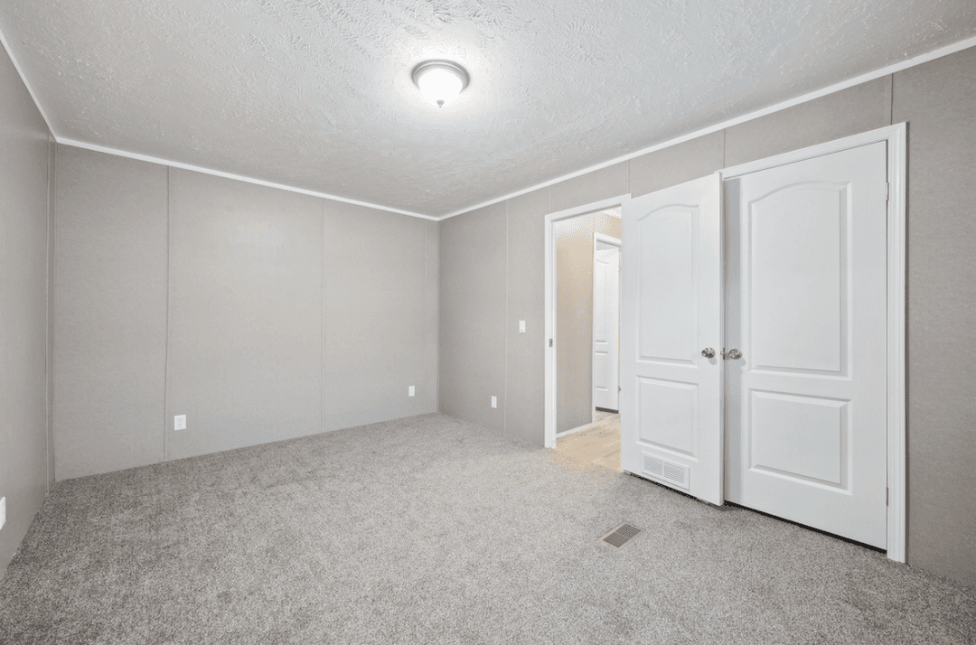 Md-116 bedroom home features