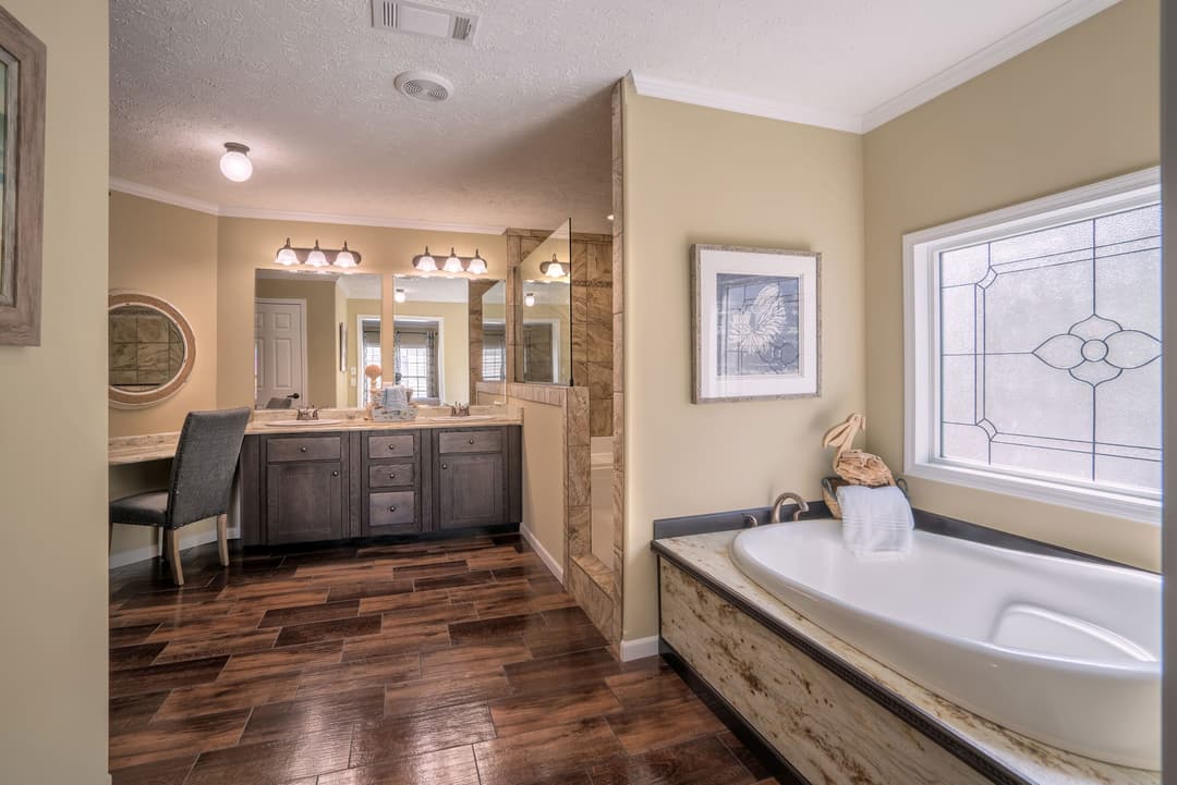 Kb-3238 bathroom home features