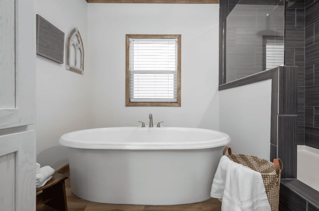 Md-61-32 bathroom home features