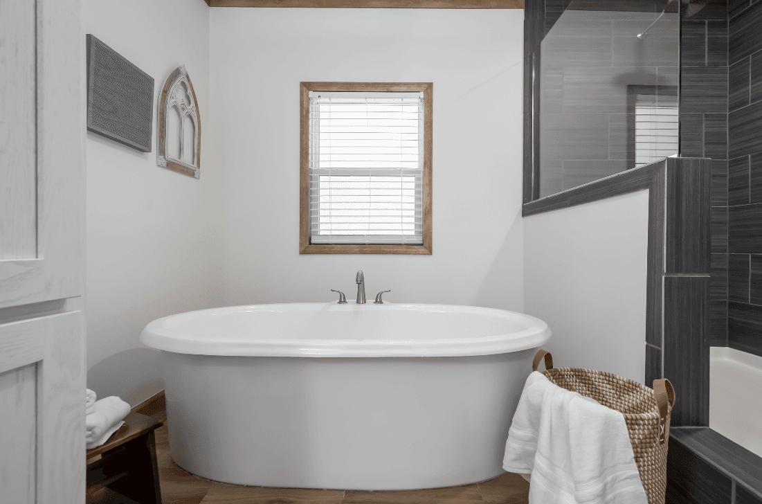 Md-61-32 bathroom home features
