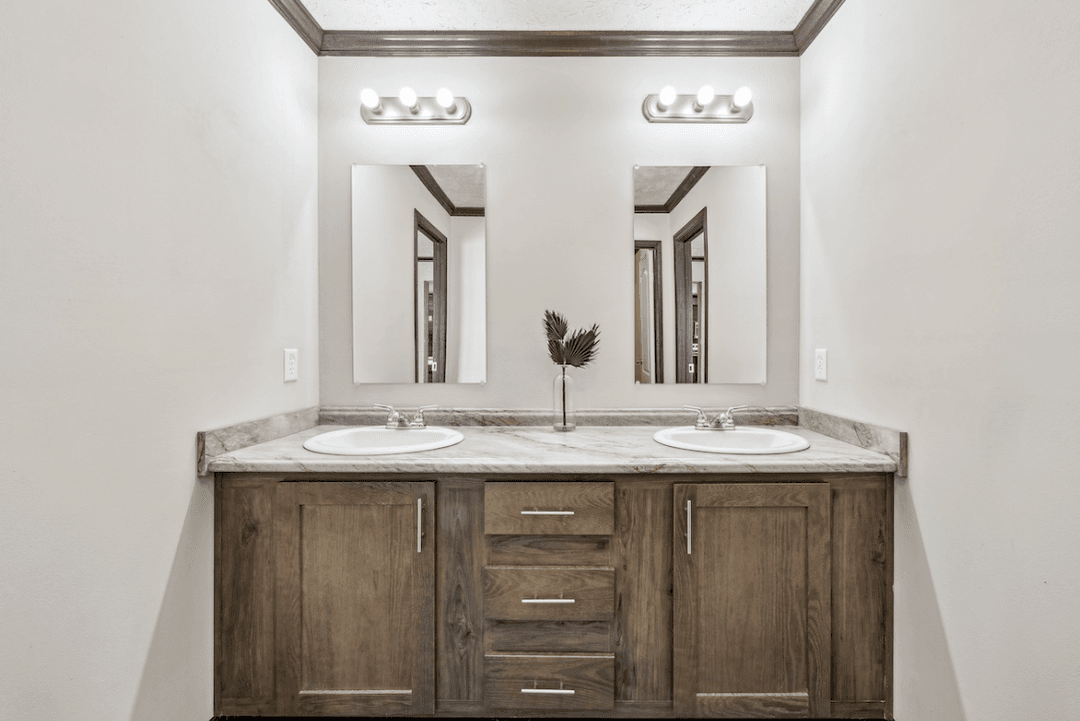 Md-32-76 bathroom home features