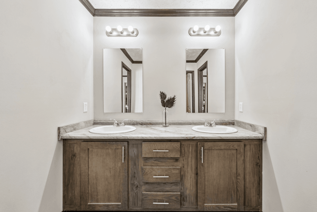 Md-32-76 bathroom home features