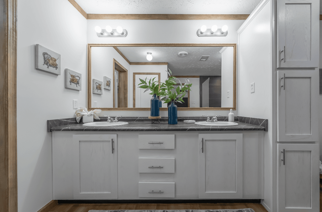 Md-61-32 bathroom home features