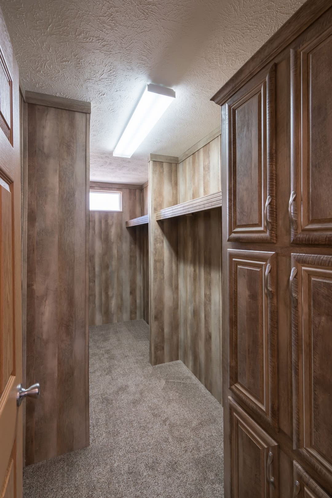 Md-26-32 interior home features