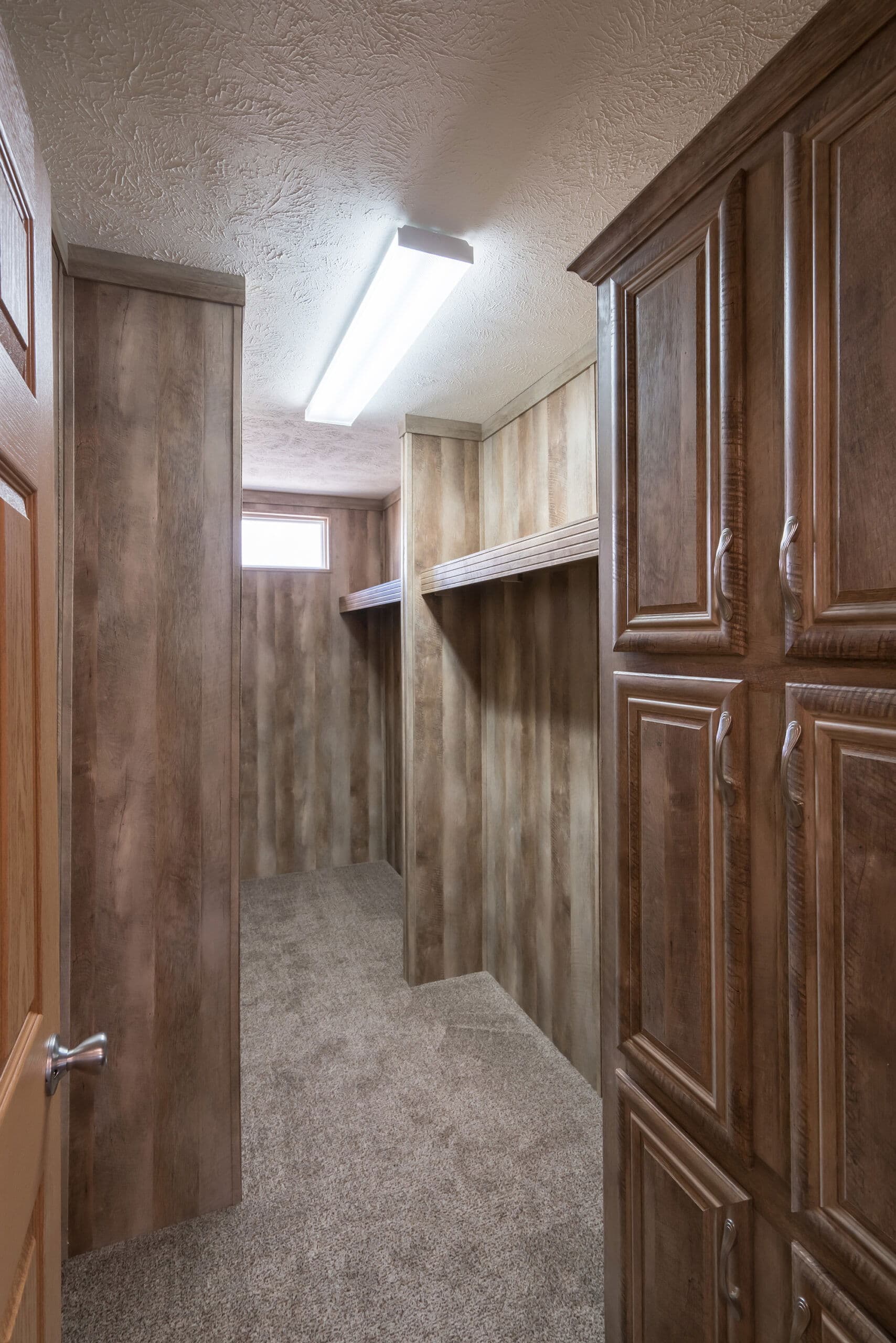 Md-26-32 interior home features
