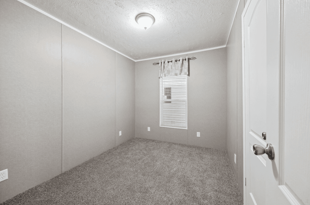 Md-116 bedroom home features