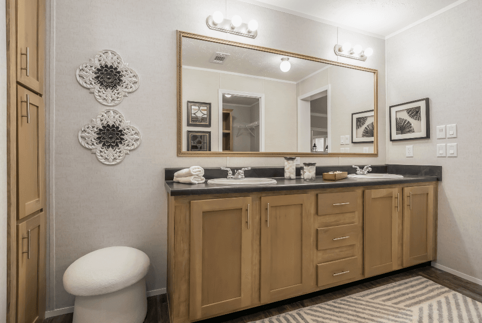 Md-59-32 bathroom home features